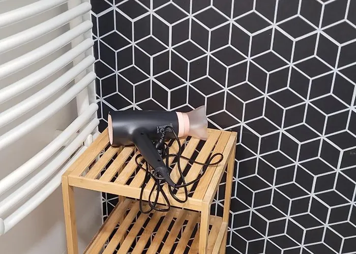 Garbary Retreat With Free Garage Parking! Apartamento